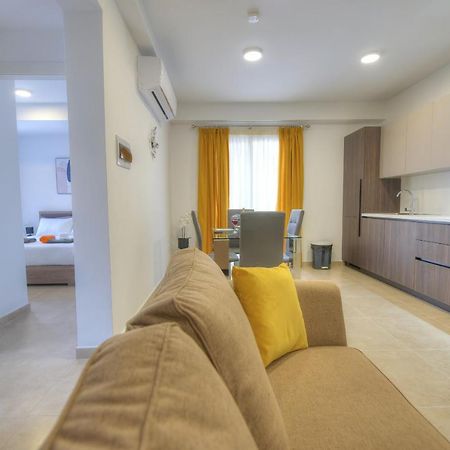 Brand New And Tastefully Furnished 2 Bedroom Apartment Ddif1-2 Gzira Exteriör bild