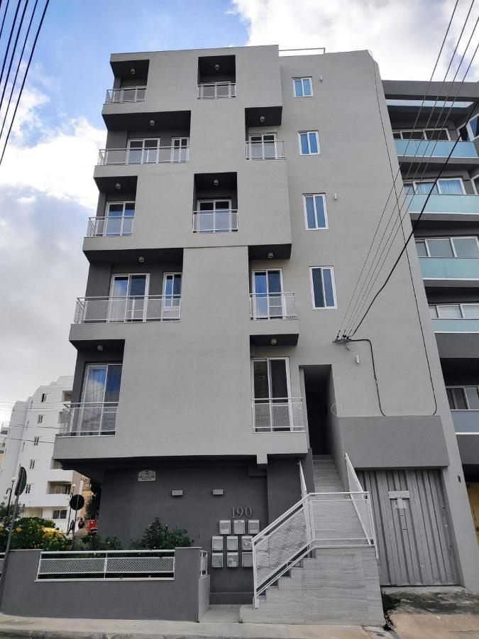 Brand New And Tastefully Furnished 2 Bedroom Apartment Ddif1-2 Gzira Exteriör bild