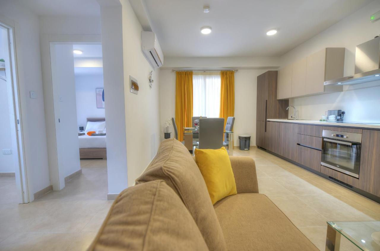 Brand New And Tastefully Furnished 2 Bedroom Apartment Ddif1-2 Gzira Exteriör bild