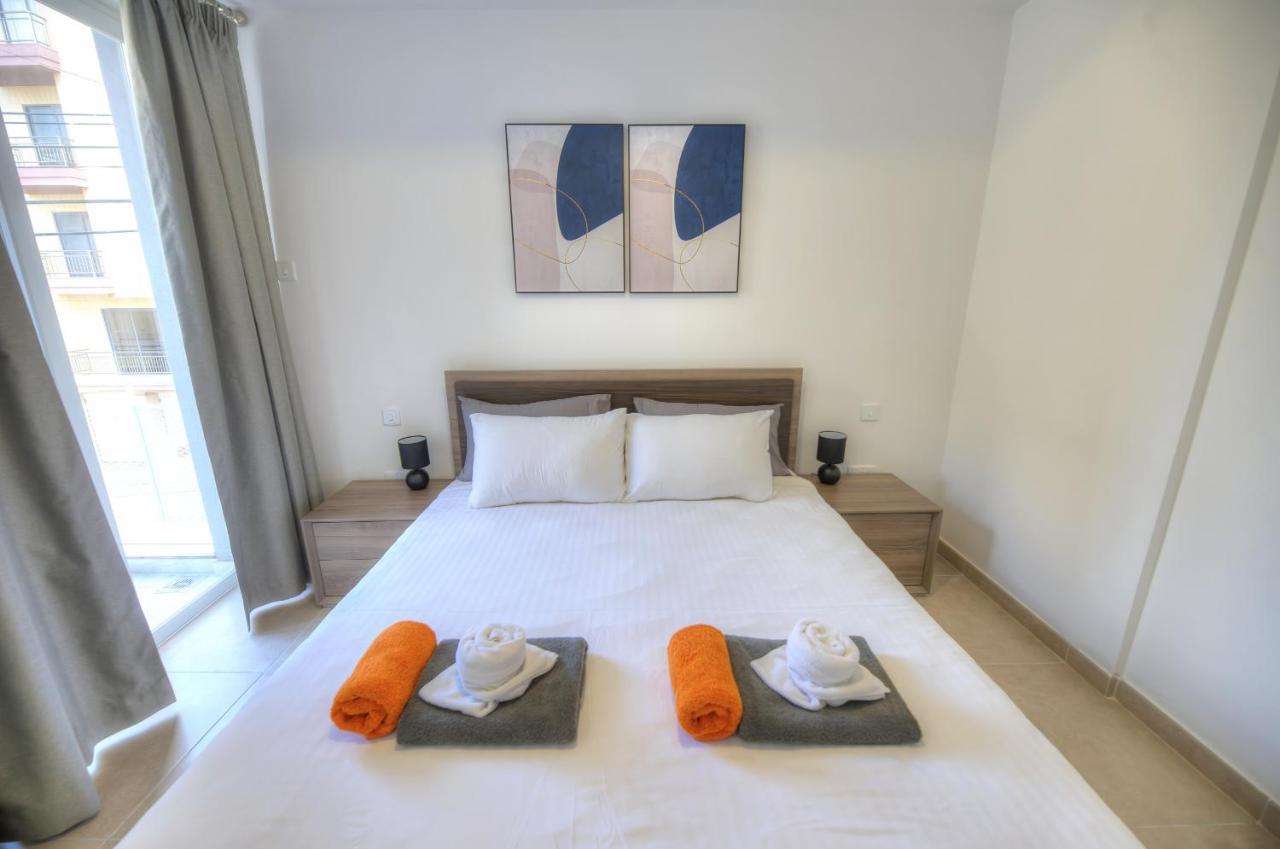 Brand New And Tastefully Furnished 2 Bedroom Apartment Ddif1-2 Gzira Exteriör bild